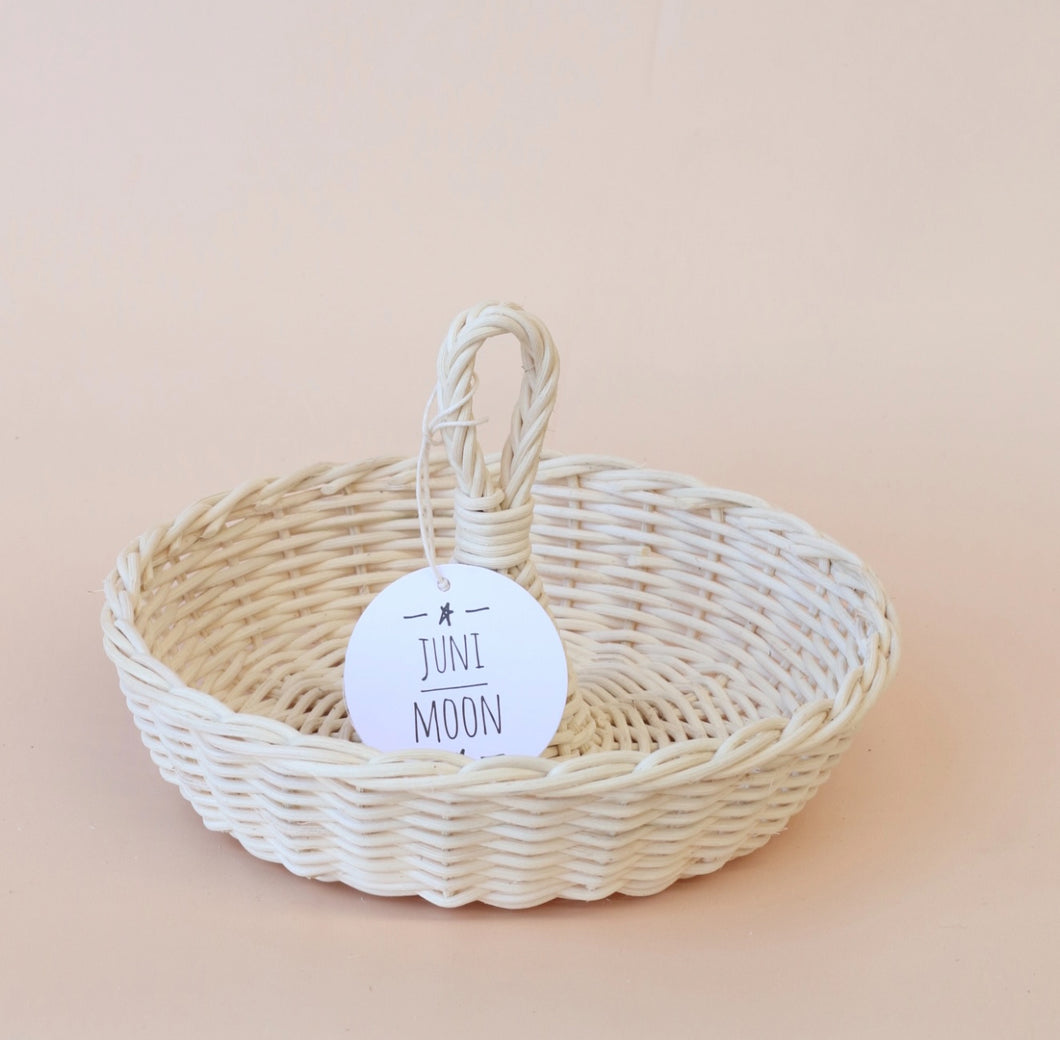 Rattan basket with Handle