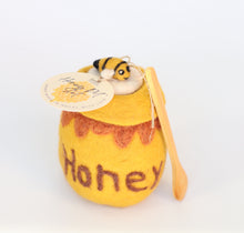 Load image into Gallery viewer, Seconds Bumble Bee’s🐝©️ Honey pots with spoon 🍯