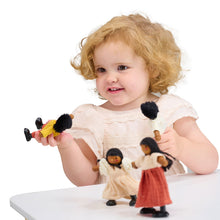 Load image into Gallery viewer, The berrybunch doll family