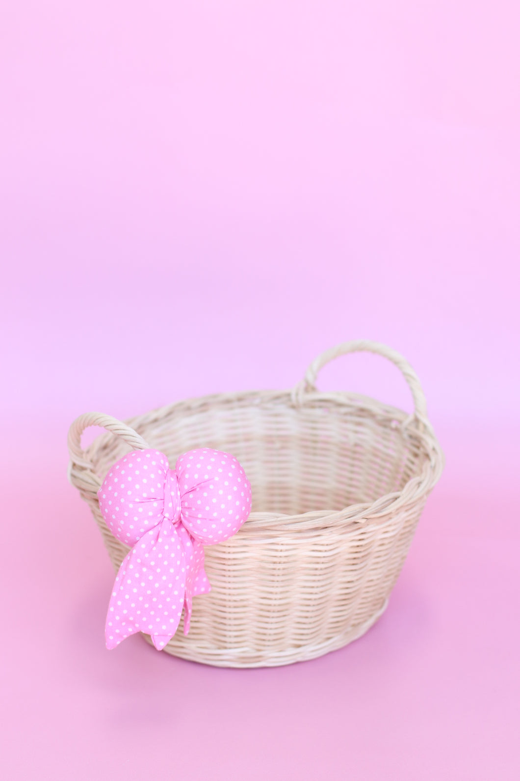 Rattan basket with handles