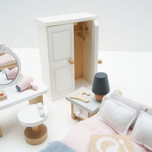 Doll house Master bedroom Set