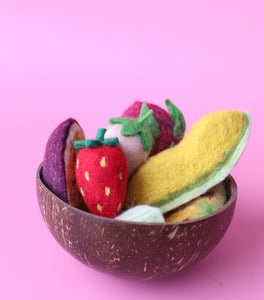 Fruit in coconut bowl - 8 pce set