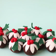 Load image into Gallery viewer, Plum Puddings - set or singer